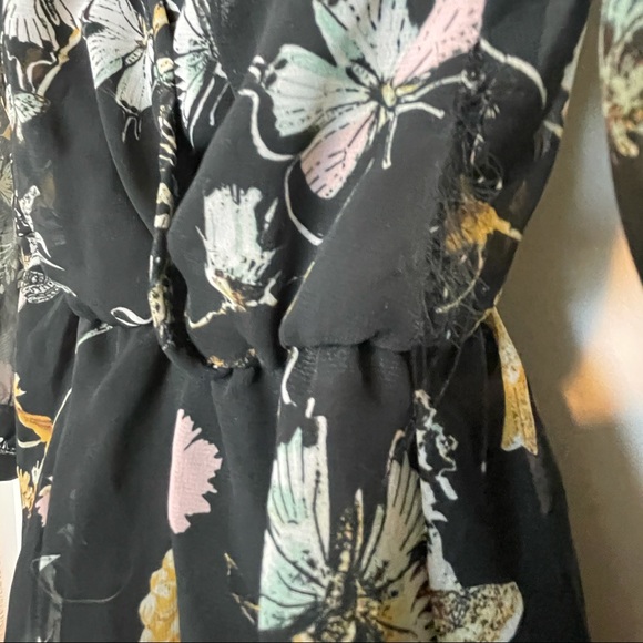 Petite butterfly romper - Picture 8 of 15